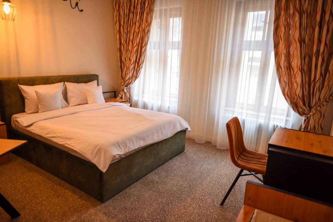 Schloss Apartments Brasov Bagian luar foto