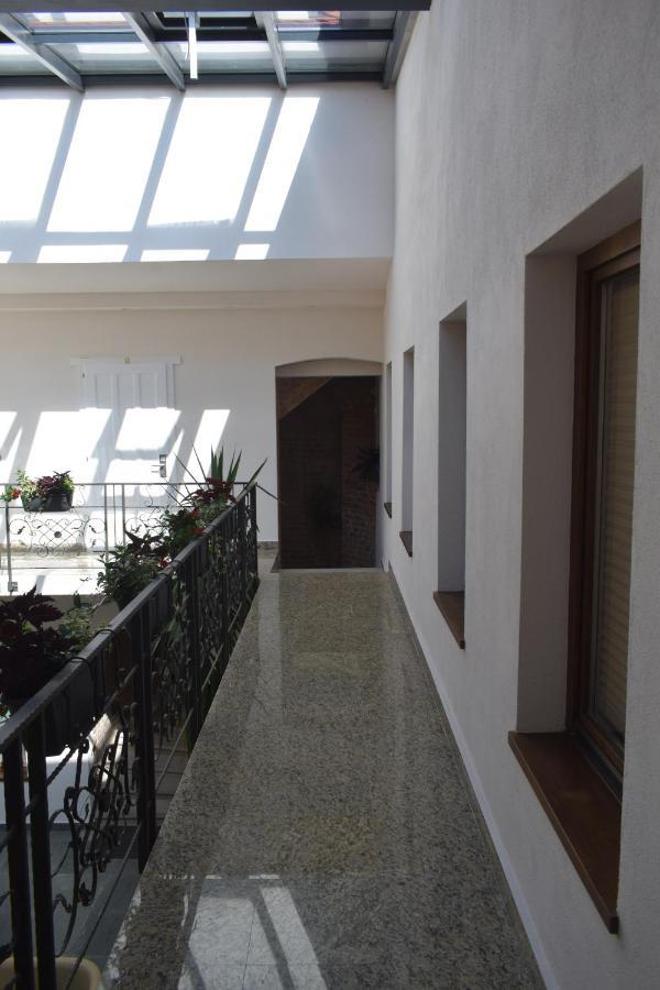 Schloss Apartments Brasov Bagian luar foto